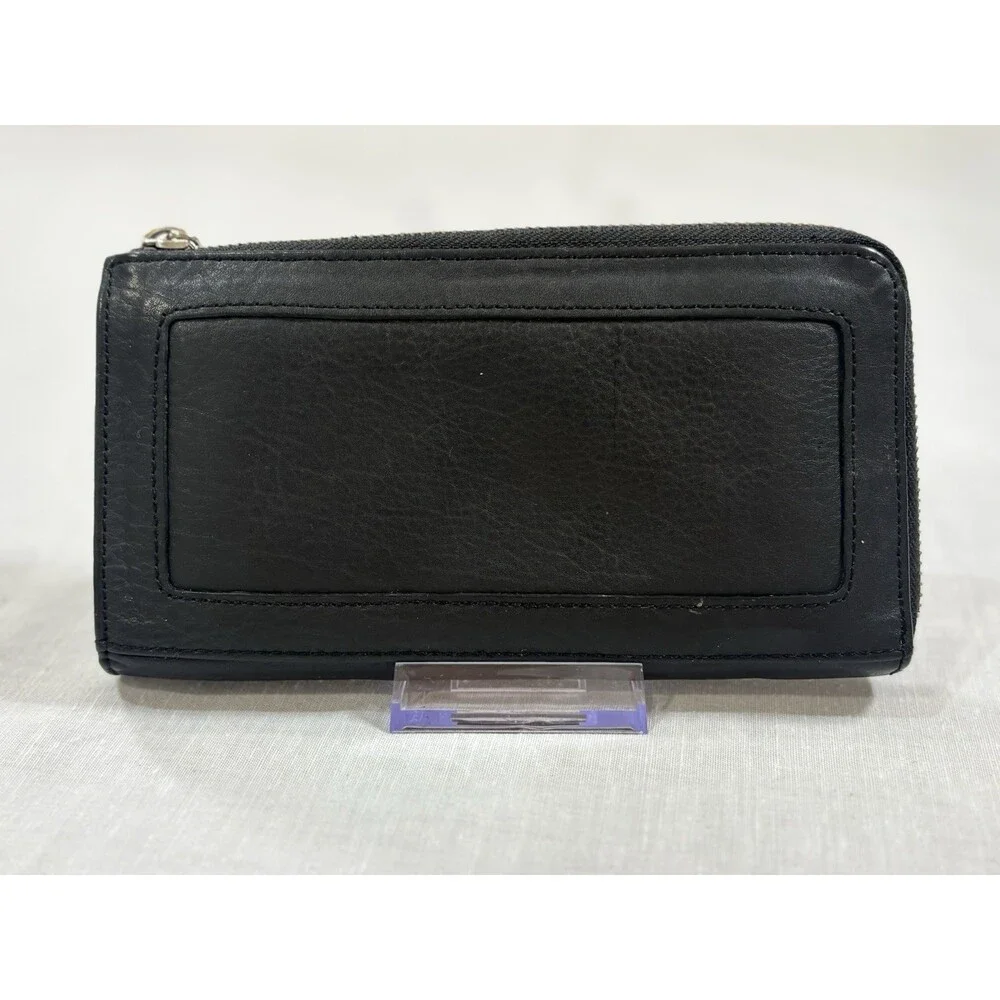 Perlina New York Women’s Black Leather Clutch Wallet